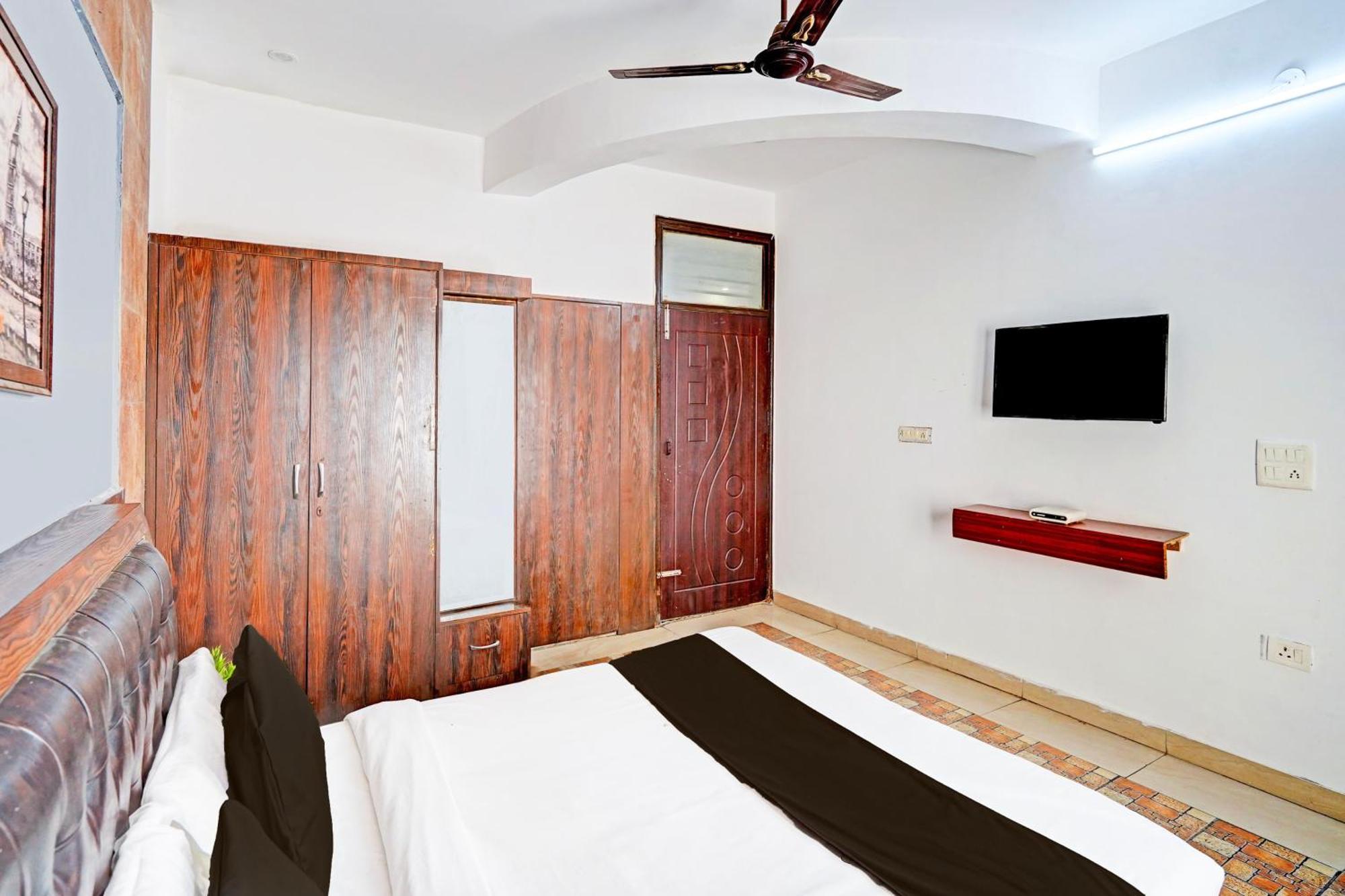 Super Hotel O Palm Dehradun Exterior foto